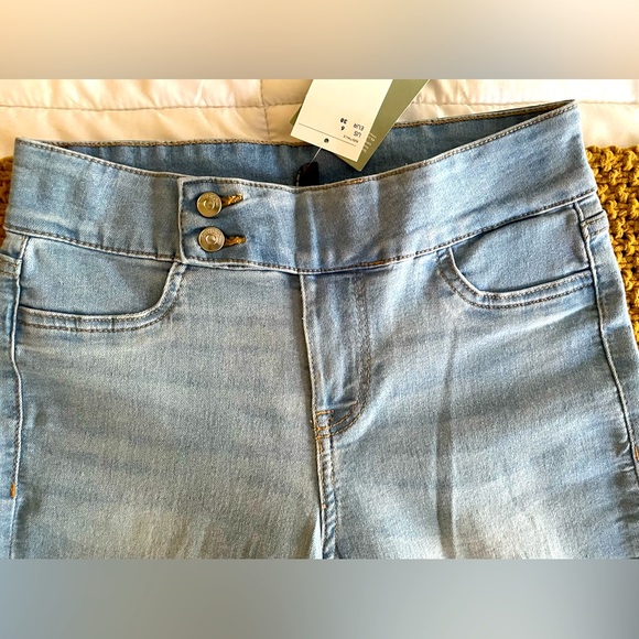 H&M Divided Low Flare Jeans Size 6 - Picture 2 of 5